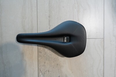 *NEW black Ergon SR Pro Racing Bike Saddle medium - large.  