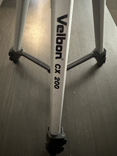 Velbon CX-200 Lightweight Photo and Video Tripod CX 200 Good Condition - Picture 3 of 4