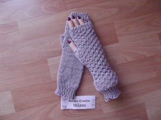 Armstulpen Pulswärmer Handgestrickt Flieder Neu !!