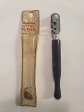 Vintage Red Devil No. 7 Glass Cutter Wood Handle 