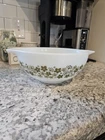 RARE - PYREX CRAZY DAISY 443   2 1/2 QUART BOWL    GREAT USED COND