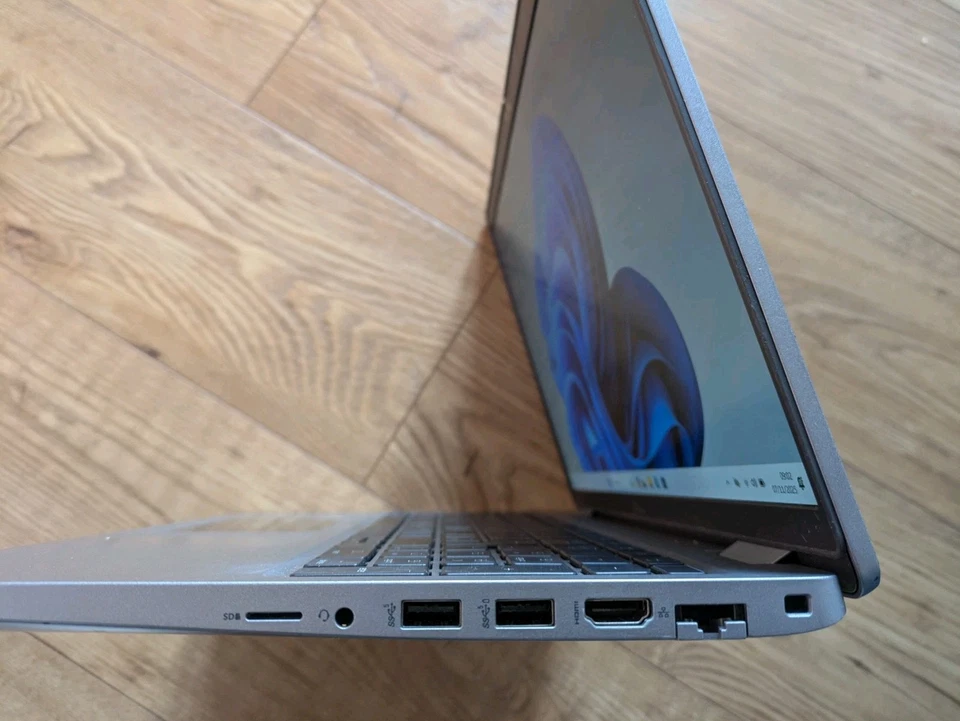 Dell Latitude 5530 Core i5 1245U 16GB RAM 256GB SSD 15.6" Full HD 12th Gen 658 - Image 4 of 4