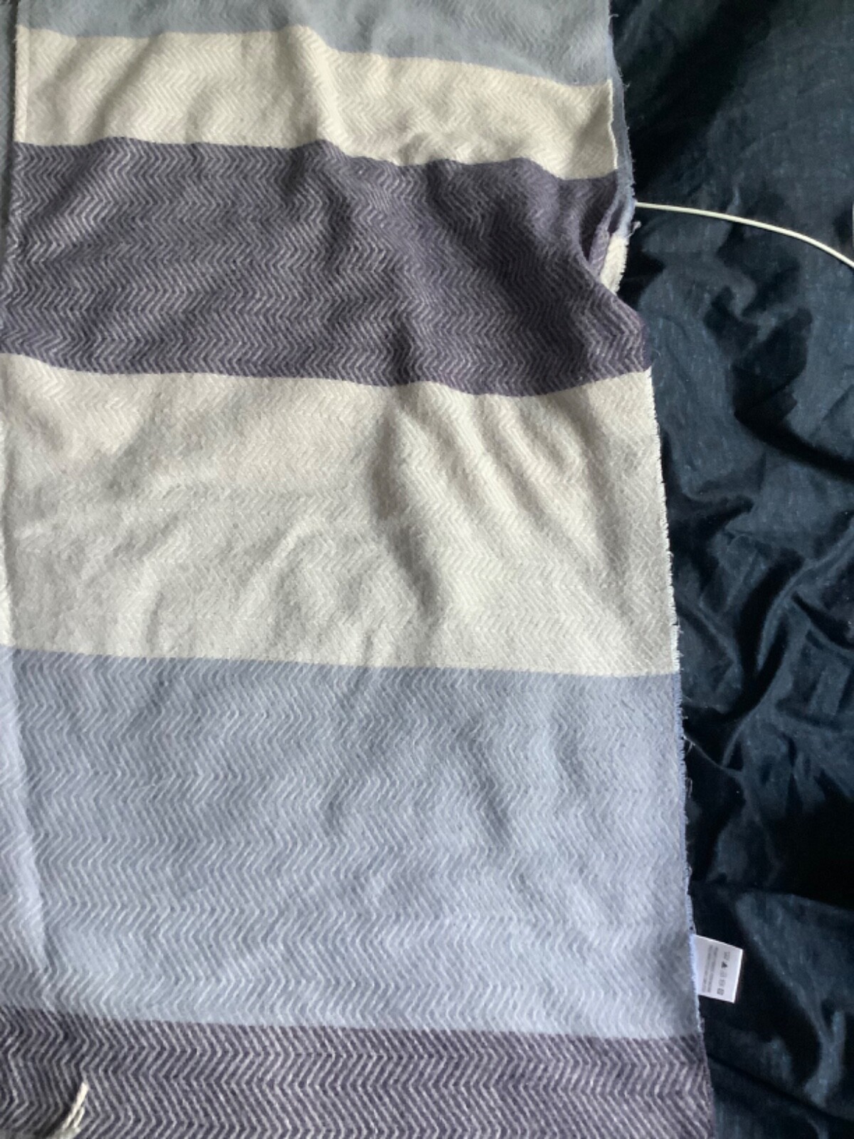 Picture 4 of 5