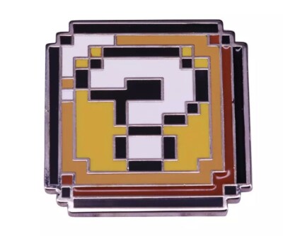 8 Bit Power Up Fragezeichen Arcade Mario NES SNES Retro Metall Emaille Pin Abzeichen