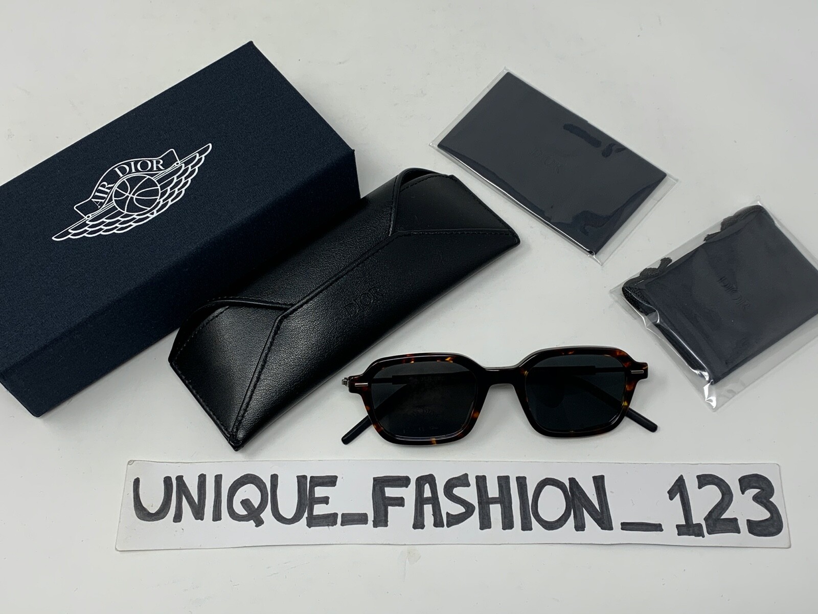 Dior x Nike Air Jordan 1 Low OG Numbered /4700 – US 10.5 / EU 44.5 Deadstock Collector Box