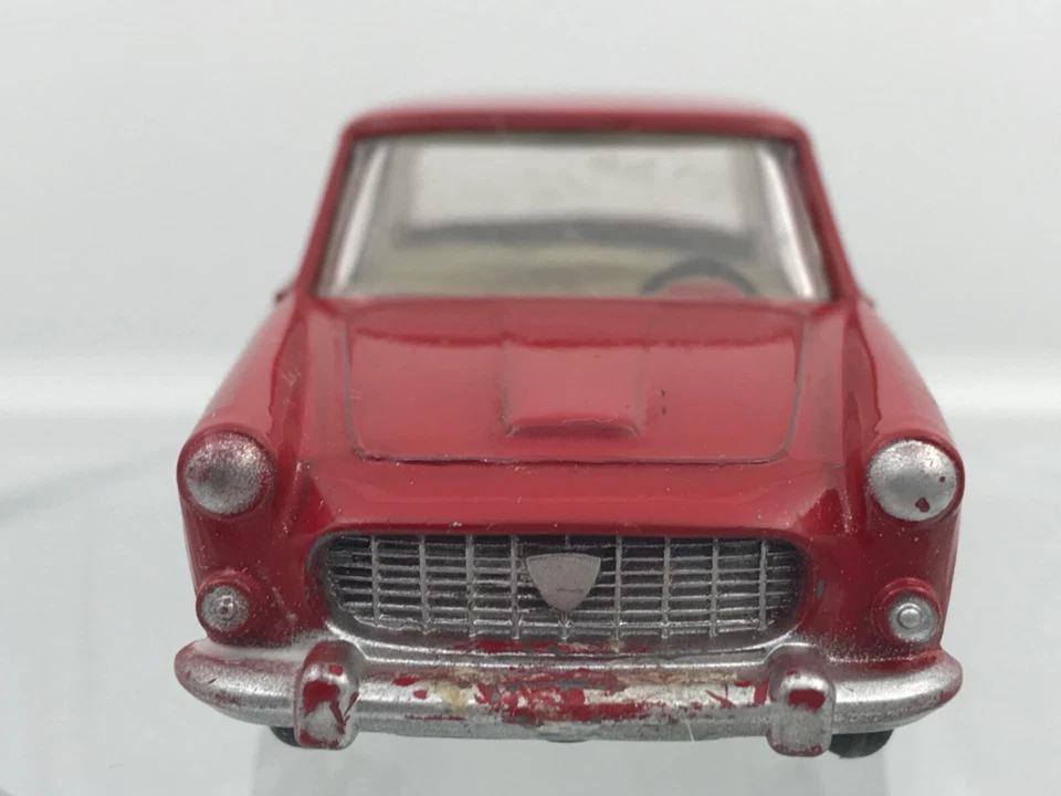 SÓLIDO LANCIA FLAMINIA ROJO MADE IN FRANCE 1/43 ORIGINAL SERIE 100 - Imagen 3 de 4