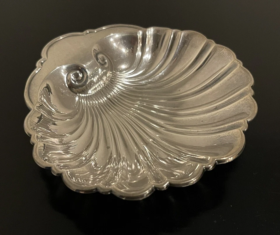 PLATA ESTERLINA GORHAM 445 FORMA DE CÁSCARA TUERCA PLATO TAZÓN TAMAÑO MEDIANO Foto 2 de 3