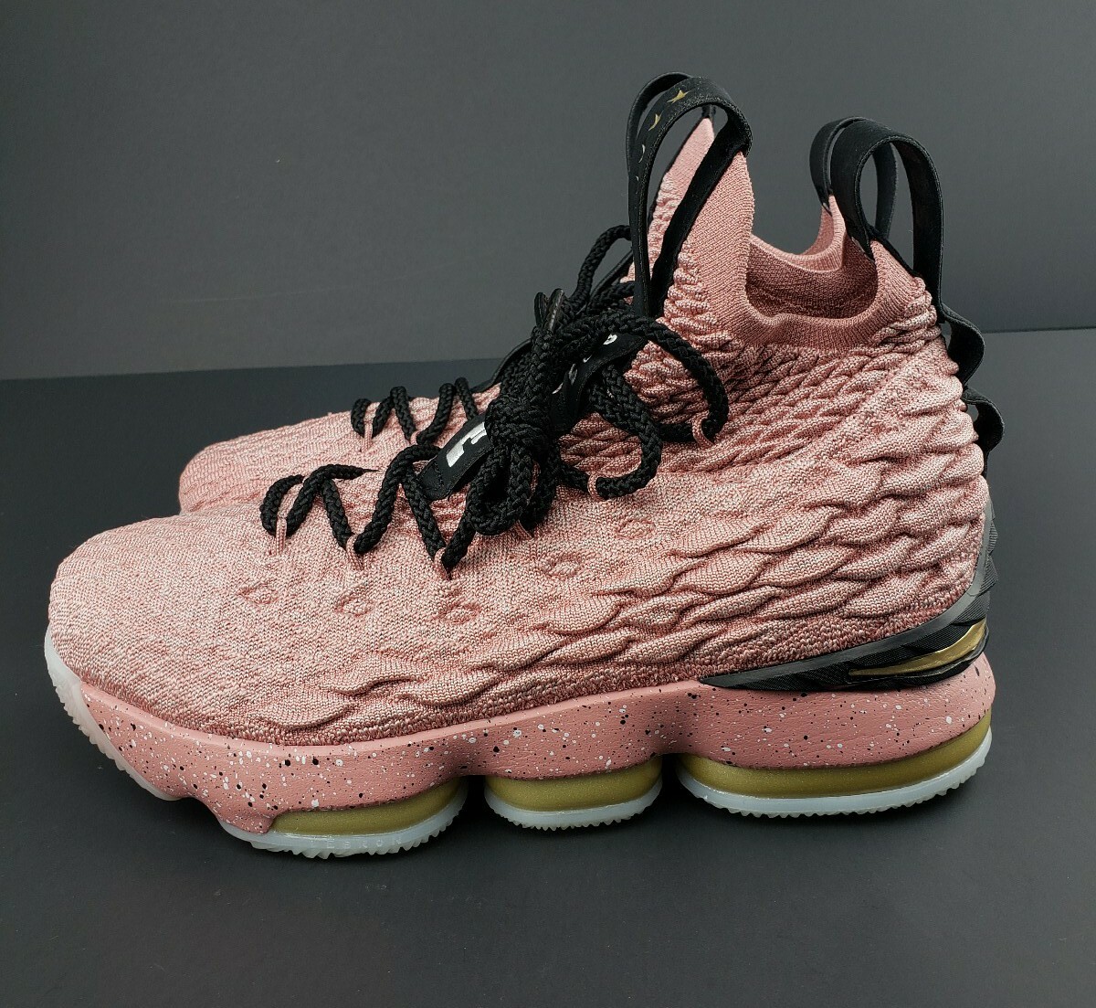 lebron 15 lakers shoes