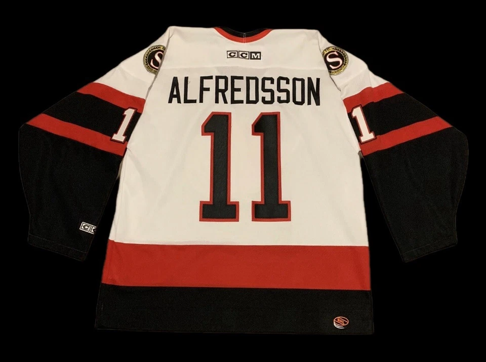 Camiseta deportiva blanca grande vintage CCM Daniel Alfredsson #11 Ottawa Senators para hombre Foto 2 de 4