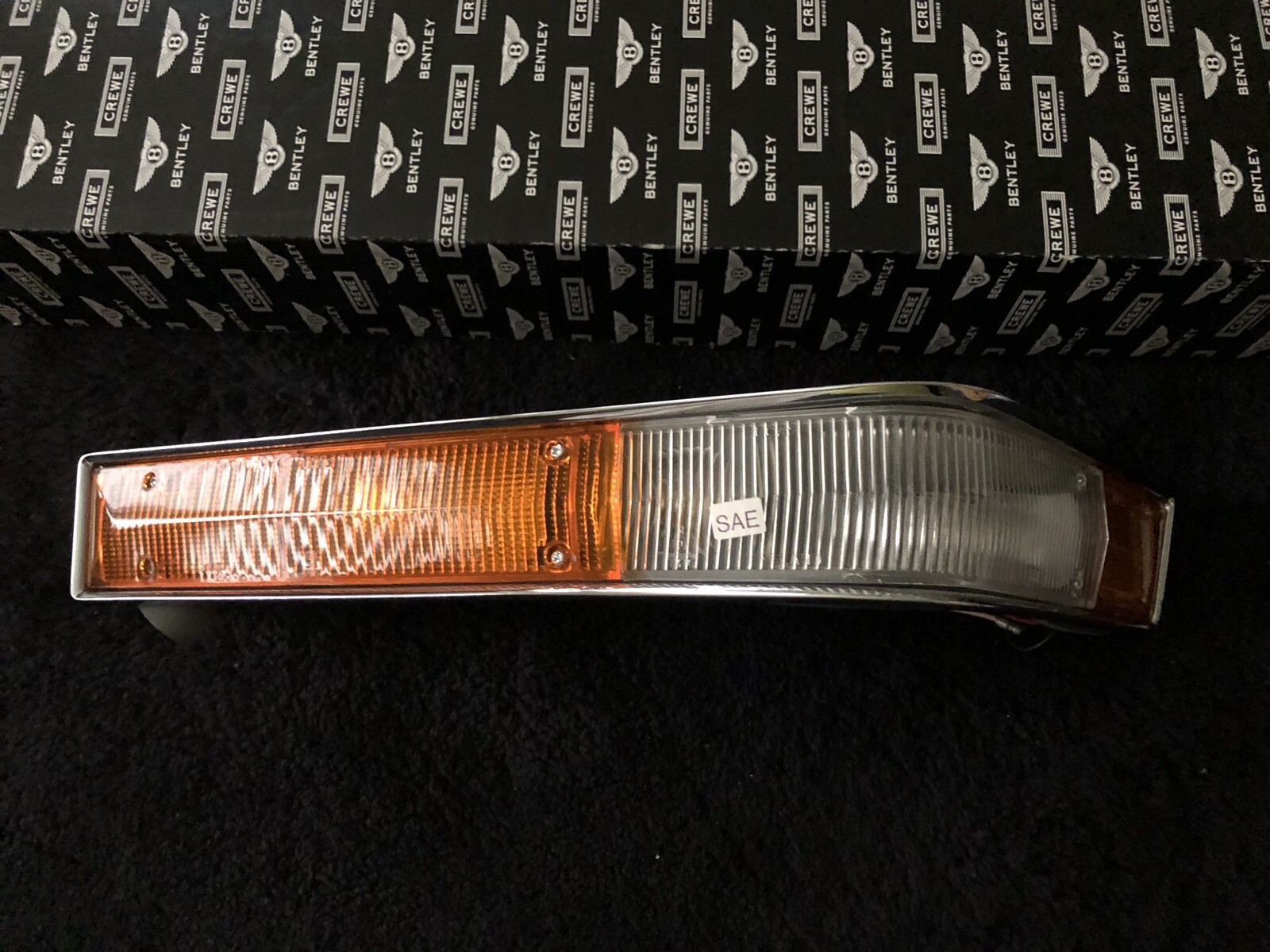 Rolls-Royce Camargue LH Left Side Indicator Signal Lamp Assembly UD19935 NOS OEM