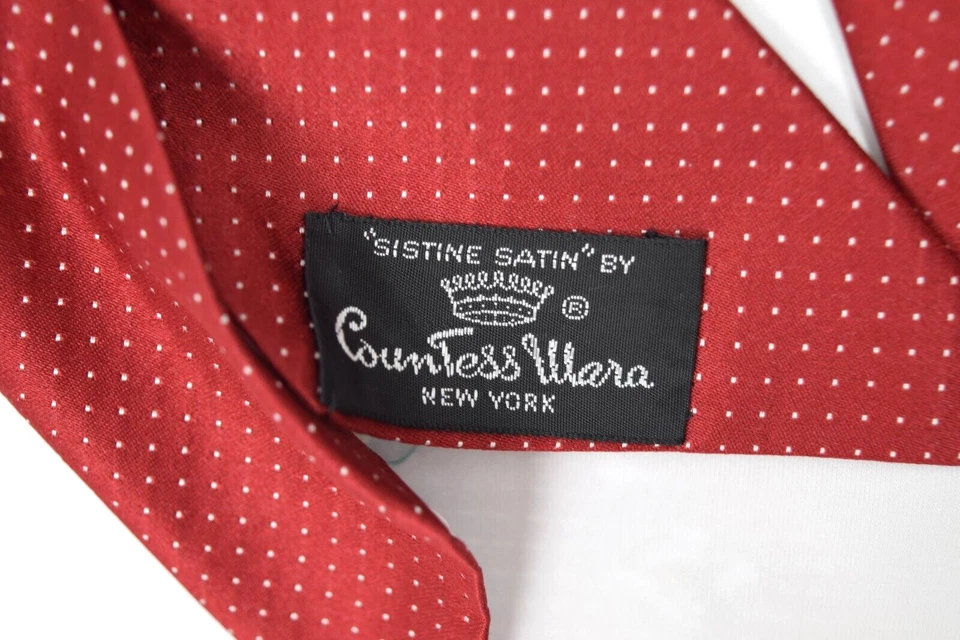 Corbata de Colección Años 50 60 Condesa Mara Marfil Pin Puntos Rojo Carmín Satinado 54.5 x 3.75" Foto 2 de 4