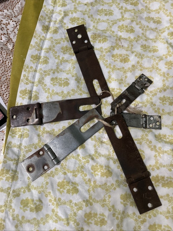 Vintage offset metal strap hasp lot Of 6 --two 4" Four 6.5 "Approximate Size