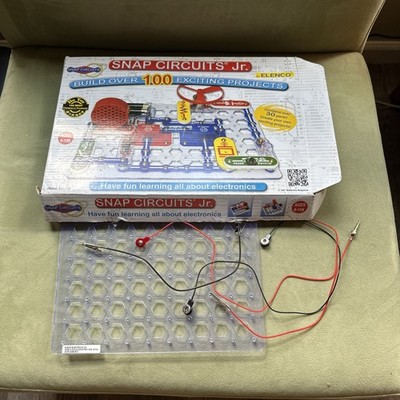 ELENCO Snap Circuits Jr.  100 Experiments Electronics Discovery Kit