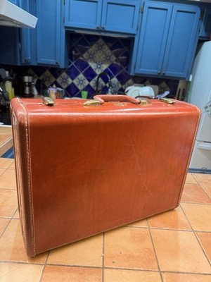 1960 s-70s Vintage Samsonite Chestnut Streamlite MCM Hard Cover  Suitcase No key