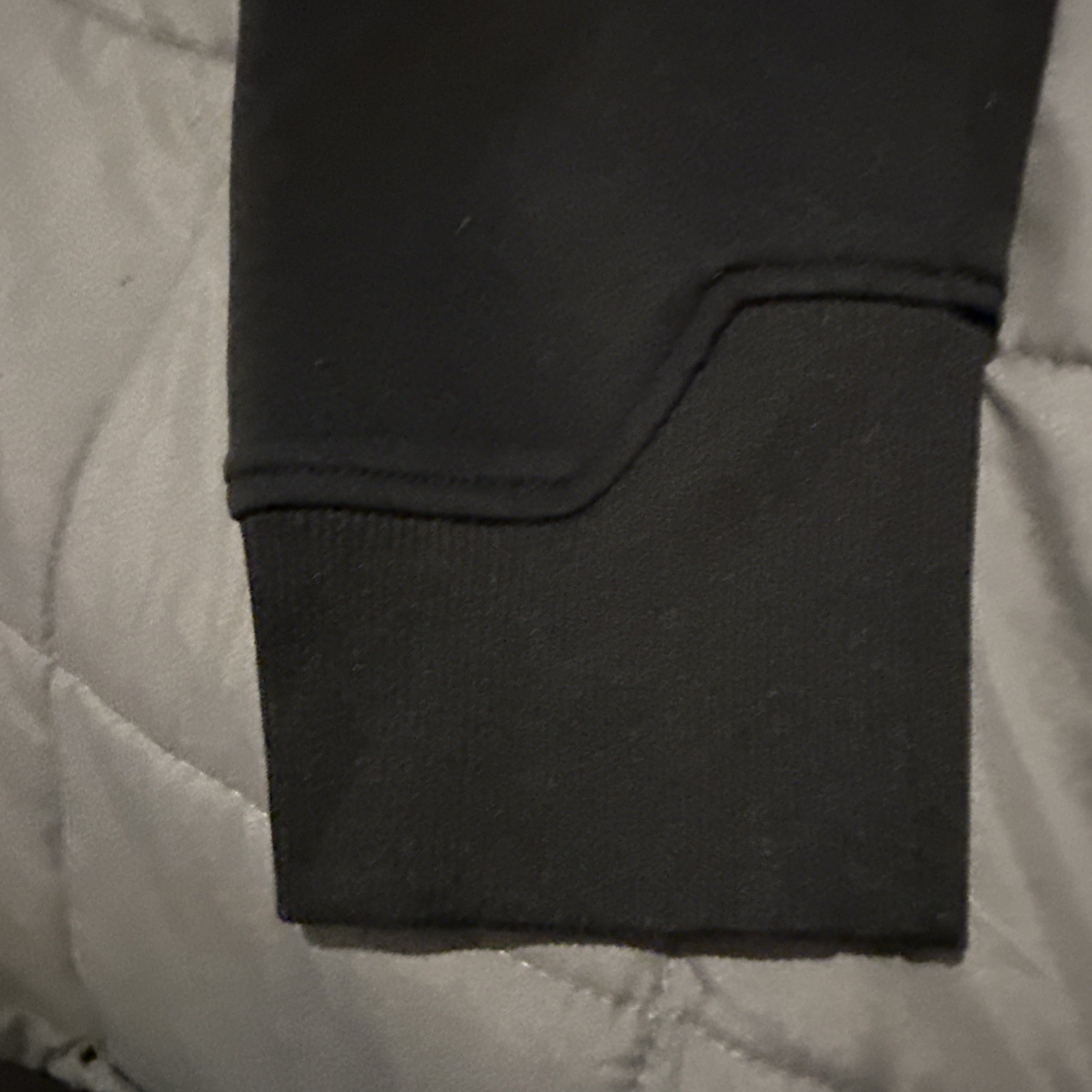 On Cloud Small Performance OC Sweatpants  Athleti… - image 2