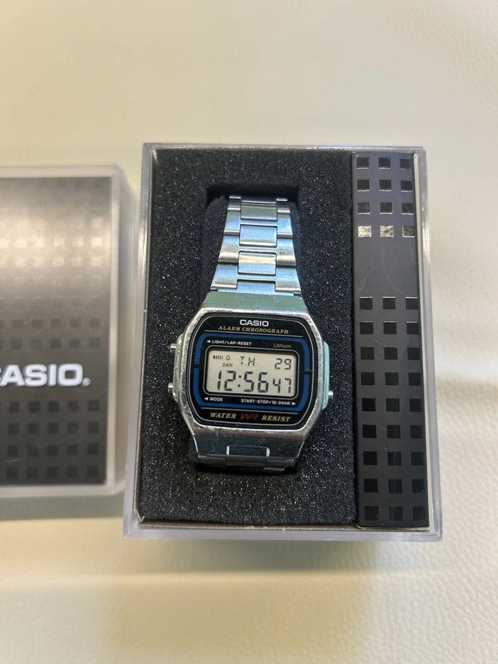 Casio A159WA-N1DF 33mm Orologio da Polso per Uomo - Argento - Immagine 2 di 4