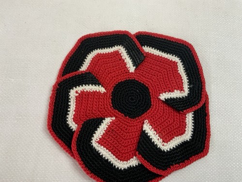 Vintage Hand Crocheted Potholder, Hot Pad, Flower Design, Round, Red, Black - Picture 5 of 9