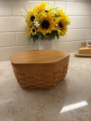 Longaberger Classic Keeping Basket 9  Hexagon Shape 2001.  EUC