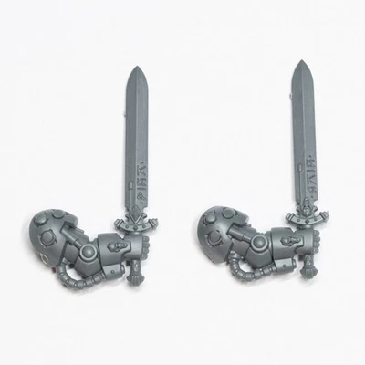 GAMES WORKSHOP Warhammer 40K Lupi Spaziali Guardia Lupo Terminators Spada Potente x 2 [Pezzi]