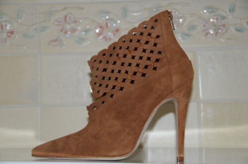 MANOLO BLAHNIK BAYLOW JEWEL Black Suede Ankle Boots Side MANOLO BLAHNIK BAYLOW JEWEL Black Suede Ankle Boots Side