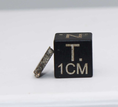 Tranche de Météorite NWA 15016 - Martienne Ach Shergottite ( 0.226 g - 018 ** ) - Picture 4 of 10