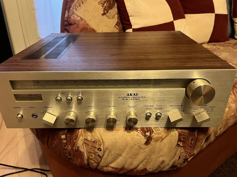 Stereo Receiver Akai AA 1020 - Bild 4 von 4