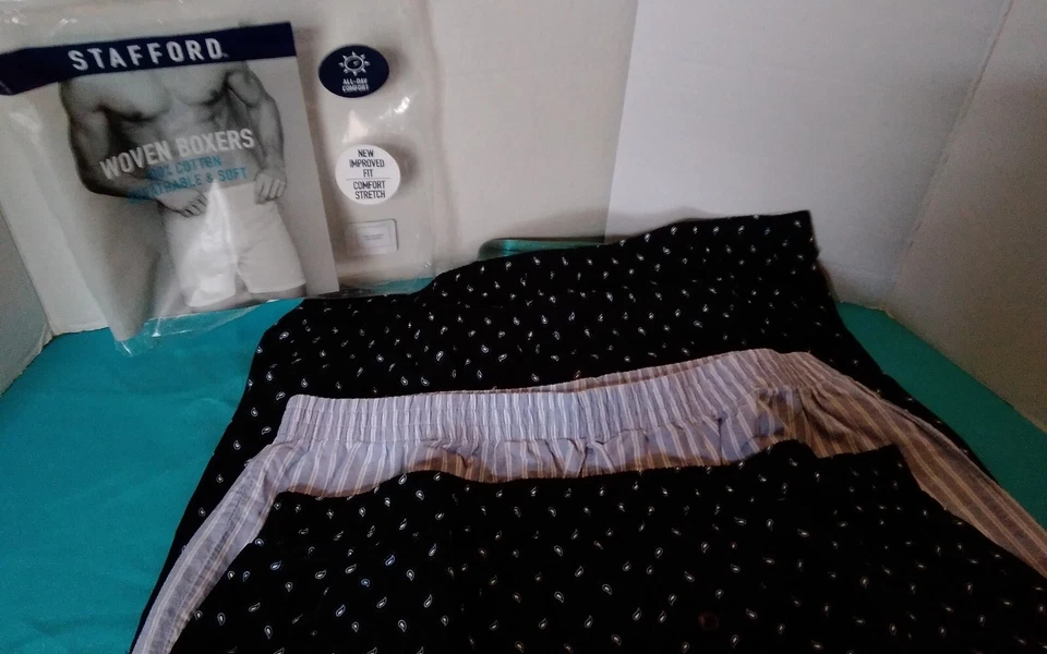 Mens 7 Pair Stafford Large 4-Pack & 3-Pack 100% Cotton Woven Boxer Shorts - Image 2 of 4