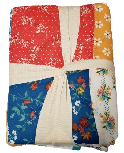 The Pioneer Woman KING Size Floral Patch Quilt Country Farm Sham Set 2 - New - Picture 3 of 4