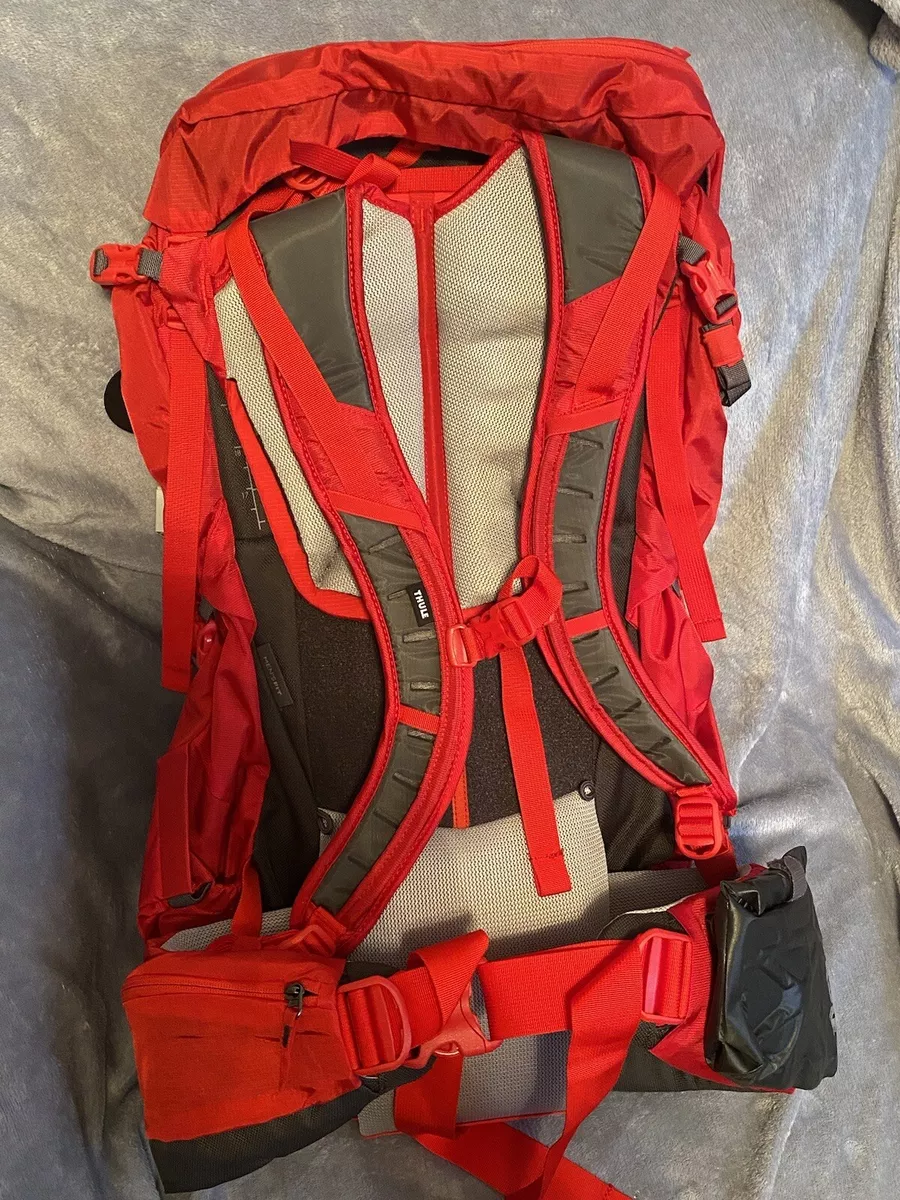 Thule Men's Versant 50L Hiking Back Pack Red | eBay