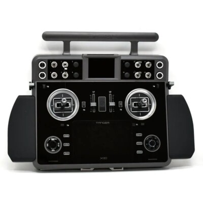 TANDEM XE EU/LBT Glossy black panel FrSky Senderset 2,4Ghz, Akku, Softcase