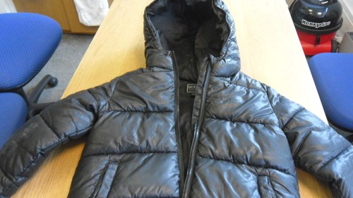 Guess Black Padded Child's Jacket Age 6 Years - Picture 4 of 12