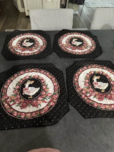 Vintage Bow Goose Placemats Set of 4 Quilted Country Farmhouse Table Decor 90s