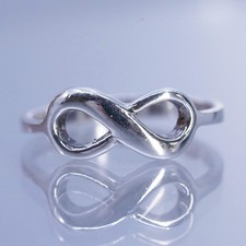 Size 7.25, vintage Sterling 925 silver wedding ring, infinity endless loop band
