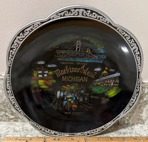 Vintage Mackinac Island Michigan plastic souvenir bowl - Made in Japan