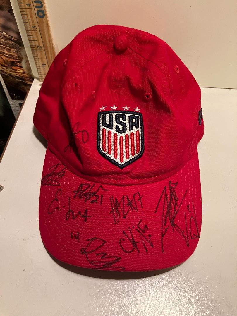 USA MULTI-SIGNED ADJUSTABLE BASEBALL CAP (UNKNOWN… - image 1