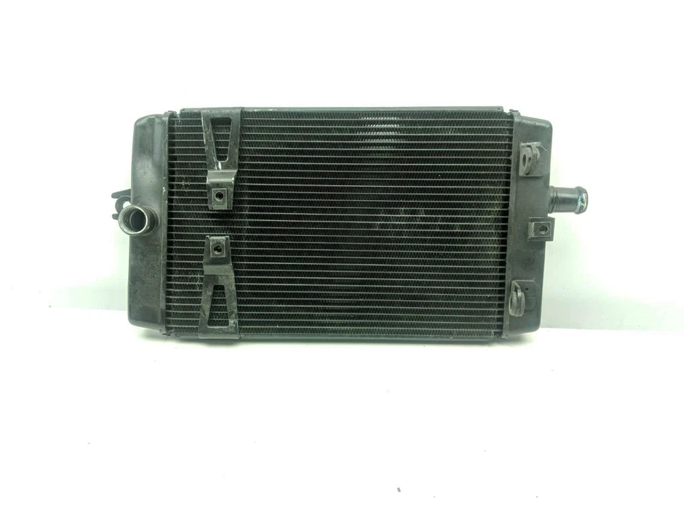 Radiador Bobber Triumph Bonneville 18 Foto 4 de 4