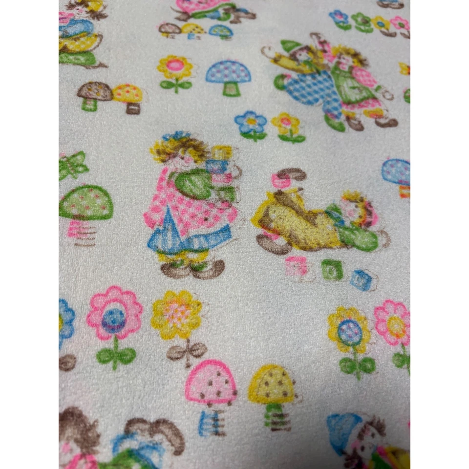Винтажная муслиновая детская ткань для малышей ткань цветы грибы феи 52 дюйма x 36 дюймов - Изображение 3 из 4