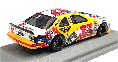 Revell 1/43 Scale 4003 - 1997 Ford T-Bird Kids Race Against Drugs - #37 Mayfield - Picture 2 of 6