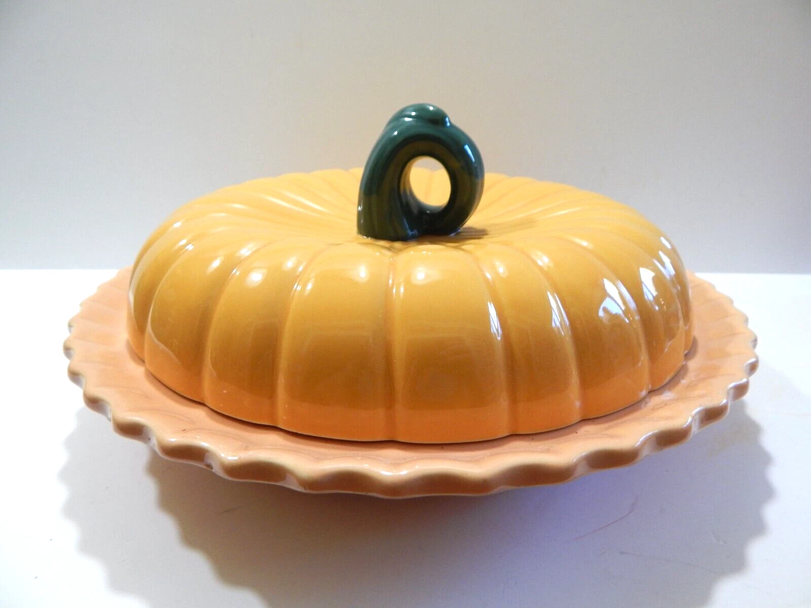 Vintage Pumpkin Pie dish w/ lid Recipe on plate