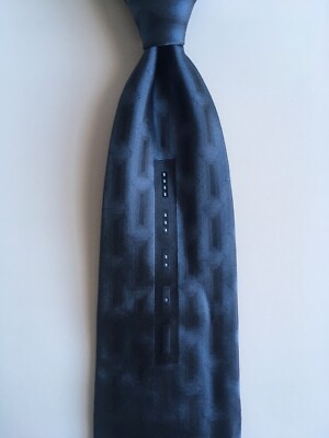 new tie rack tie blue light blue L 56'' W 3.75'' italy silk necktie nwt pa1153 