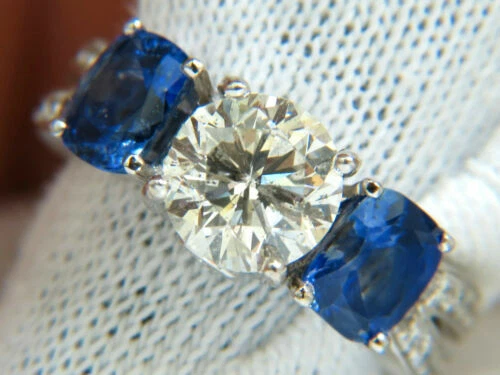 Bagues avec diamant saphir