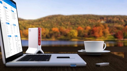 AVM LTE-Router FRITZ!Box 6820 LTE International Provider Edition wireless router - Photo 4/6