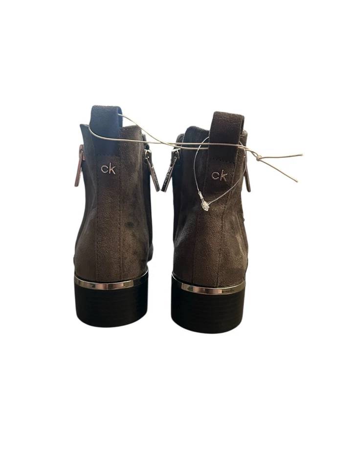 全新! Calvin Klein Deniece 粗跟踝靴麂皮绒女式靴子灰色 5 M — 第 4/4 张图片