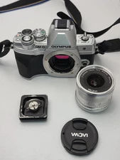 Olympus OM-D E-M10 Mark IV 20.3MP +Laowa C-DREAMER 7.5MM F2.0 46MM -FULLY TESTED