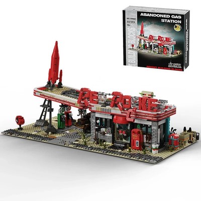 Red Abandoned Gas Station Building Set 2221PCS Modular Doomsday House Model