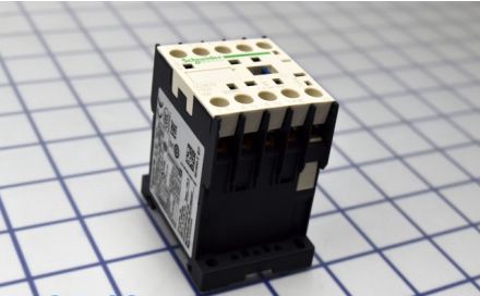 526006 Square D Contactors, TeSys Series TeSys K Contactor, 3-Poles (3 NO), 1 NO - Picture 1 of 1