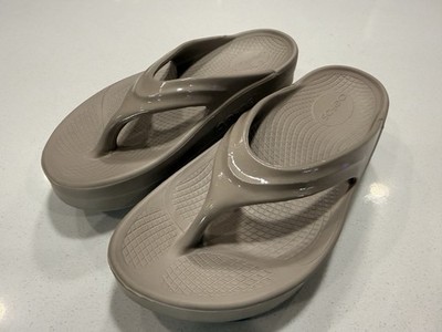 OOFOS Women's OOmega 7 Nomad 24cm ウーフォス