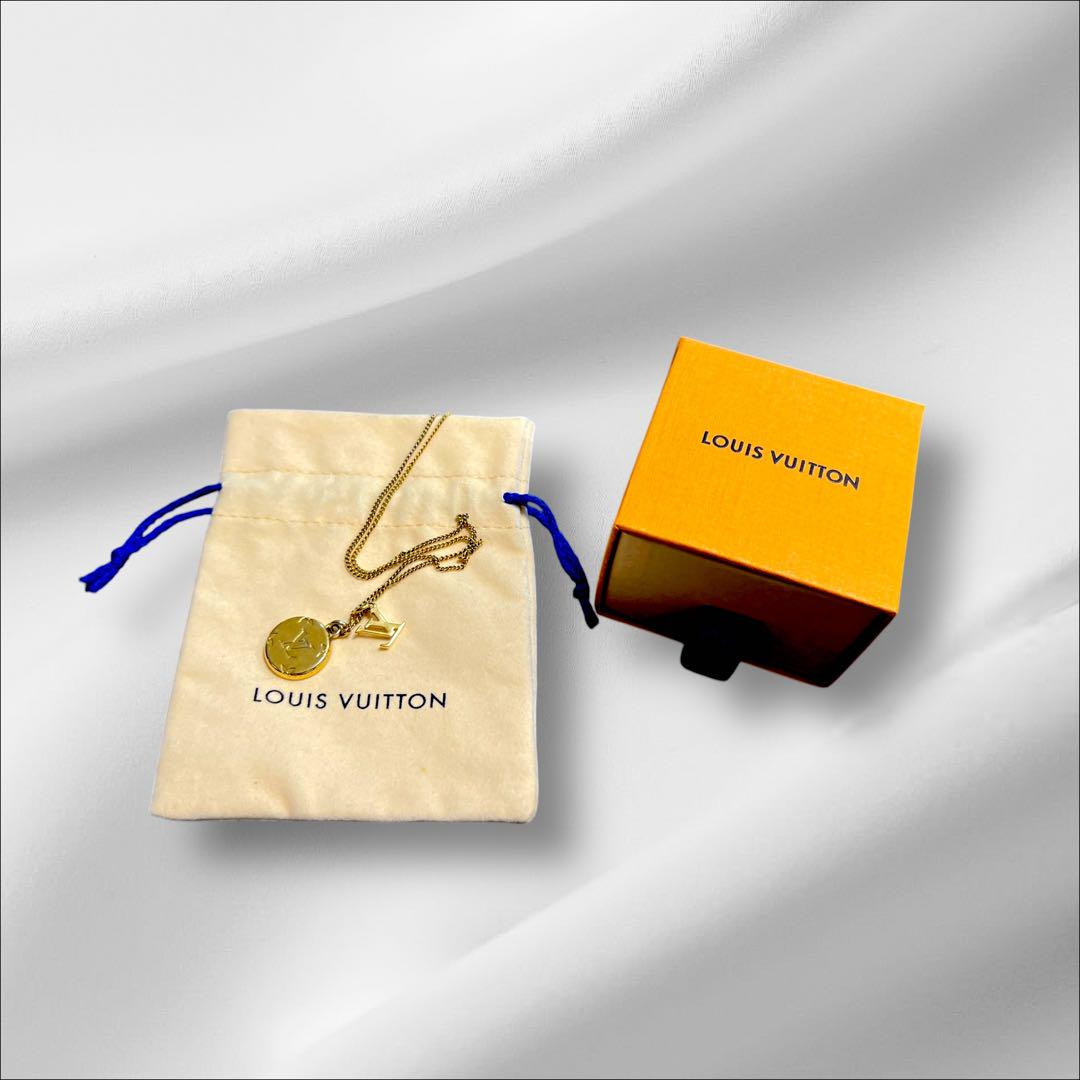 Louis Vuitton M80189 Logo Necklace GP Mi27028 from Japan | eBay Louis Vuitton M80189 Logo Necklace GP Mi27028 from Japan | eBay