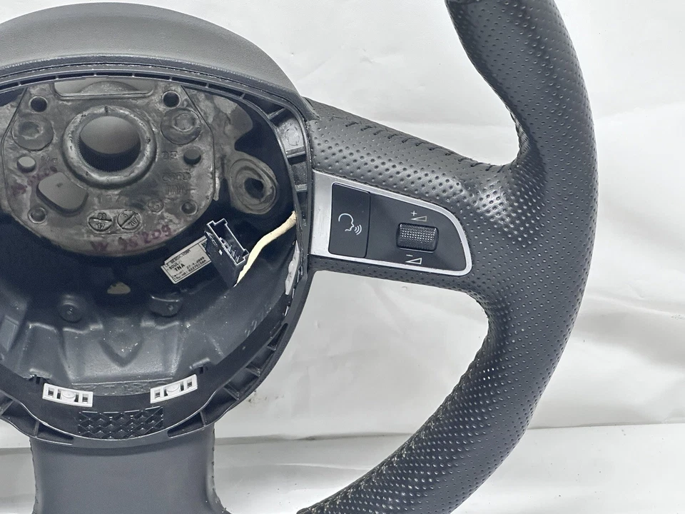 AUDI A4 A5 2008-2012 volante cuero con control 3 radios OEM limpio ✅ Foto 3 de 4