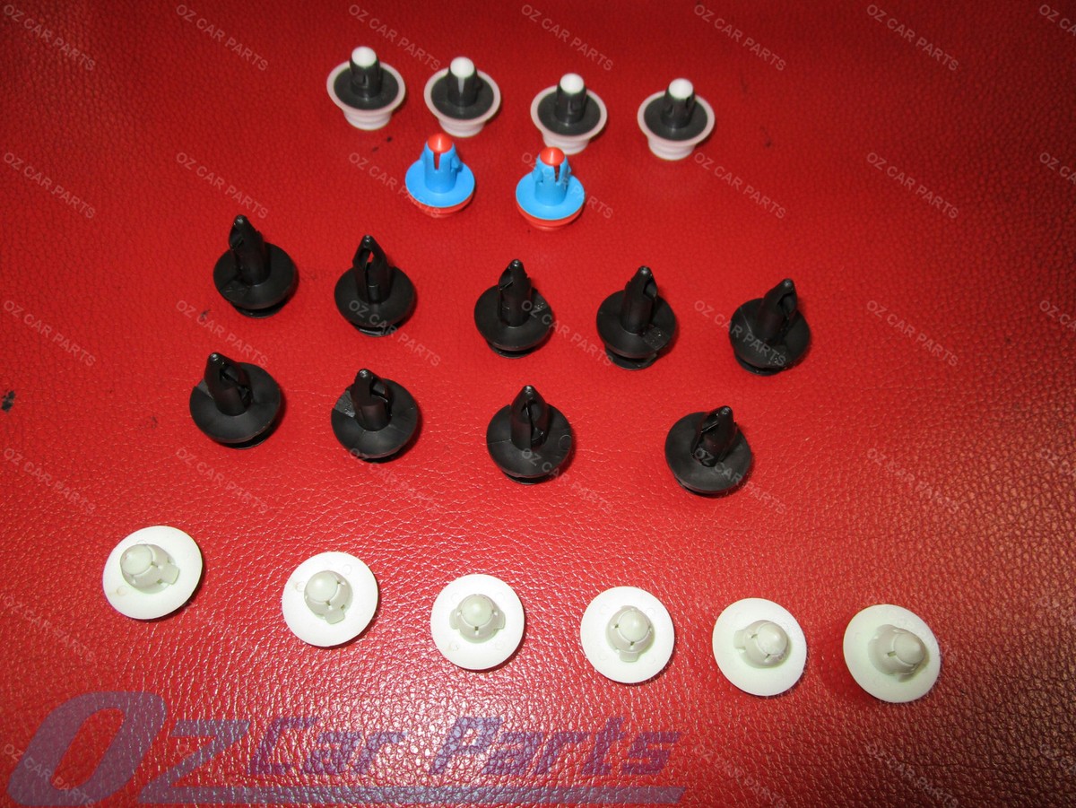 Centre Console Retainer Interior CLIPS X10 HOLDEN COMMODORE VE VF WM WN
